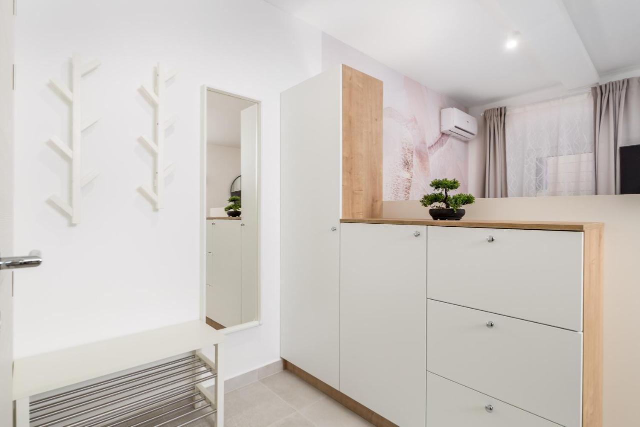 Srnec Apartments - Korzo Rijeka Eksteriør bilde