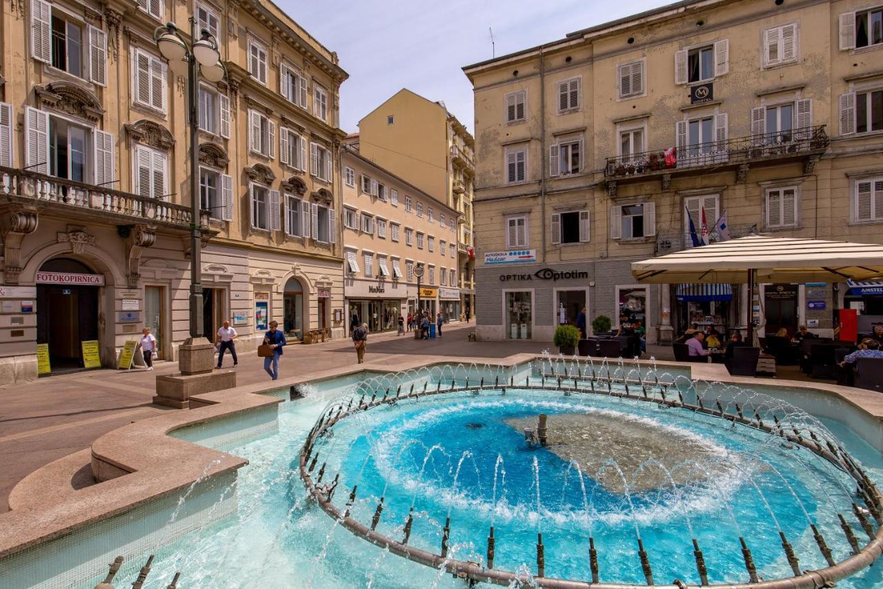 Srnec Apartments - Korzo Rijeka Eksteriør bilde