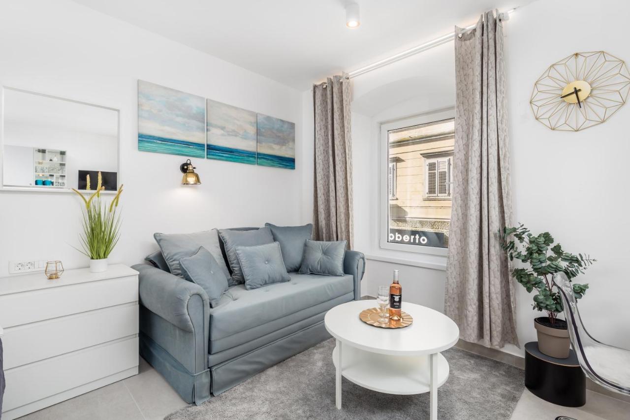Srnec Apartments - Korzo Rijeka Eksteriør bilde