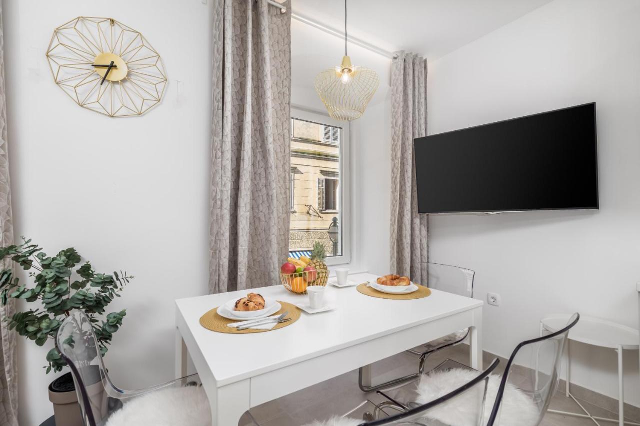 Srnec Apartments - Korzo Rijeka Eksteriør bilde