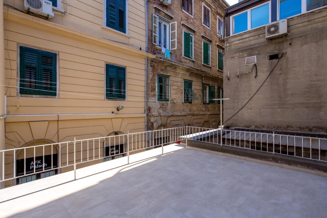 Srnec Apartments - Korzo Rijeka Eksteriør bilde